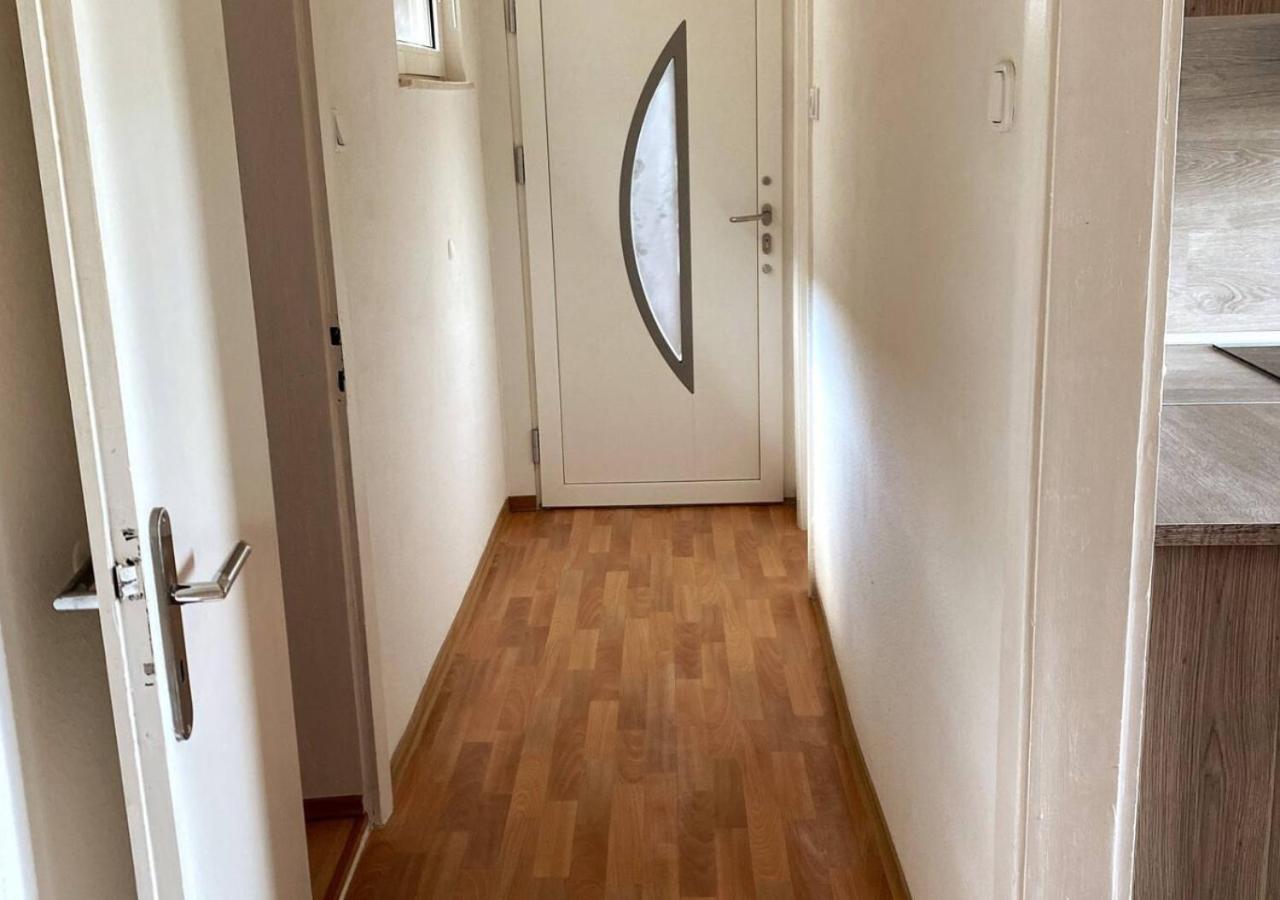 Ruhige Freistehender Bungalow Mit Parkplatz ベックム エクステリア 写真