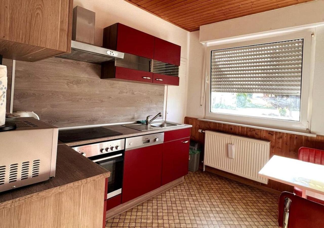 Ruhige Freistehender Bungalow Mit Parkplatz ベックム エクステリア 写真