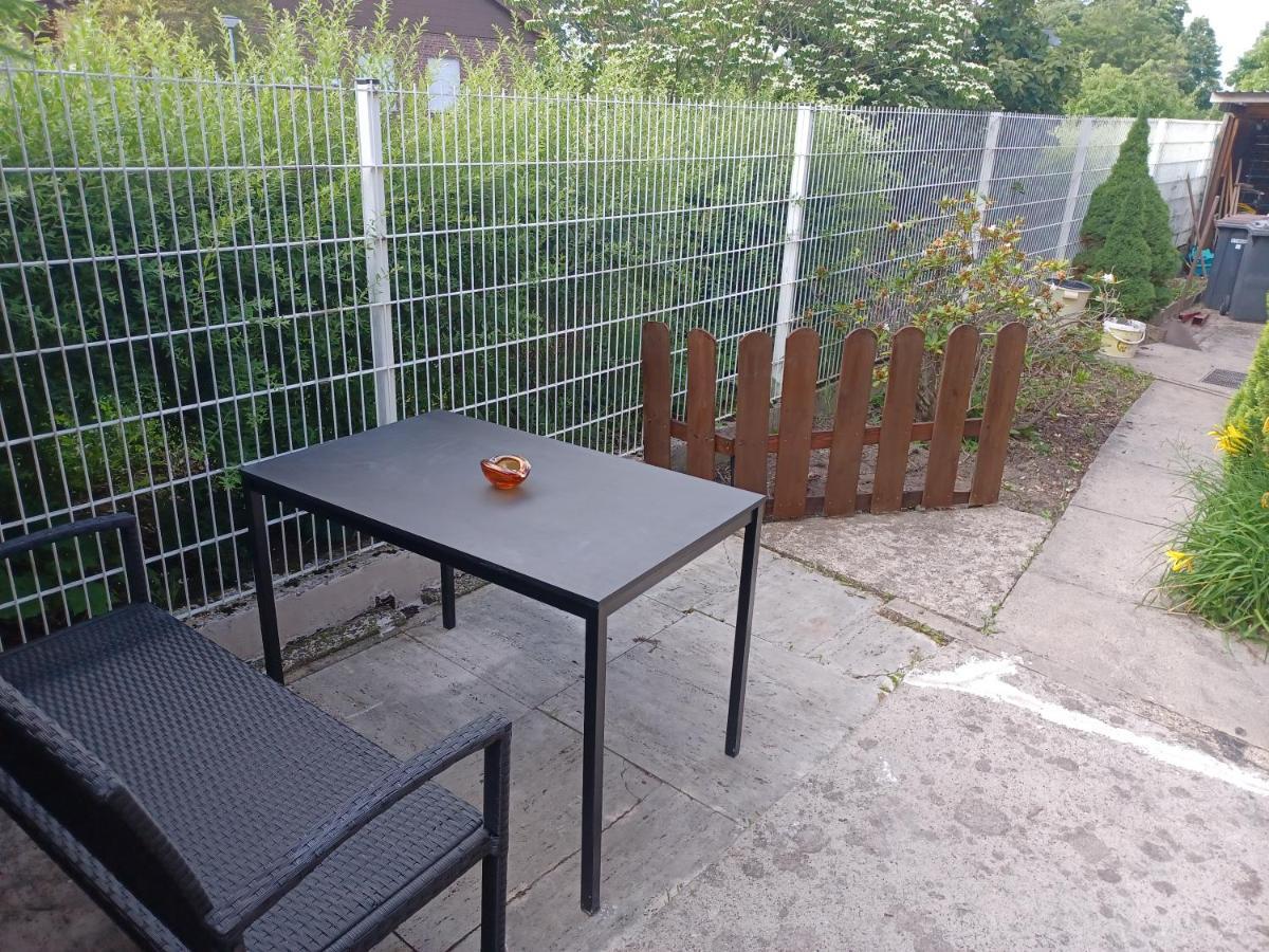 Ruhige Freistehender Bungalow Mit Parkplatz ベックム エクステリア 写真