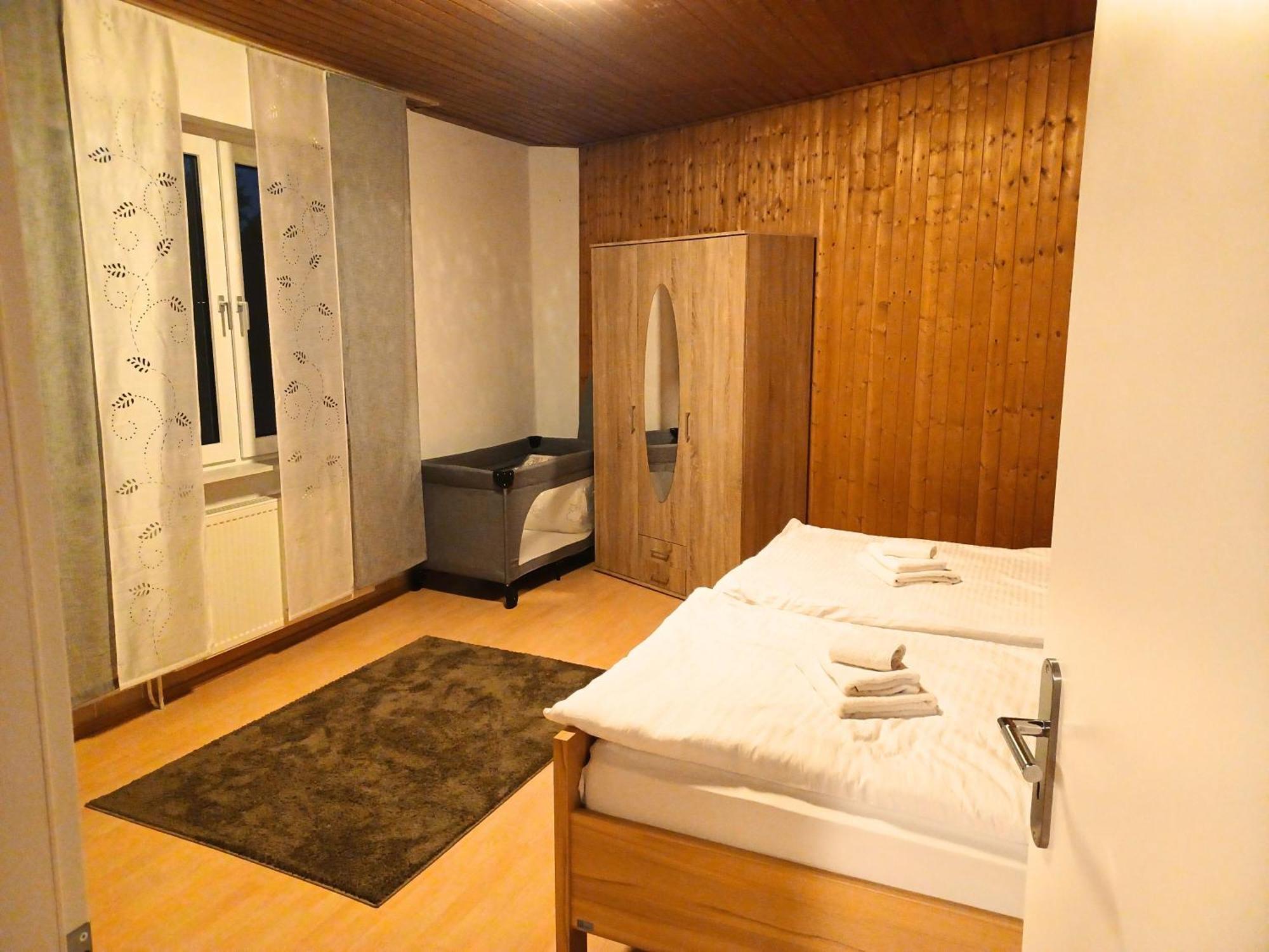 Ruhige Freistehender Bungalow Mit Parkplatz ベックム エクステリア 写真